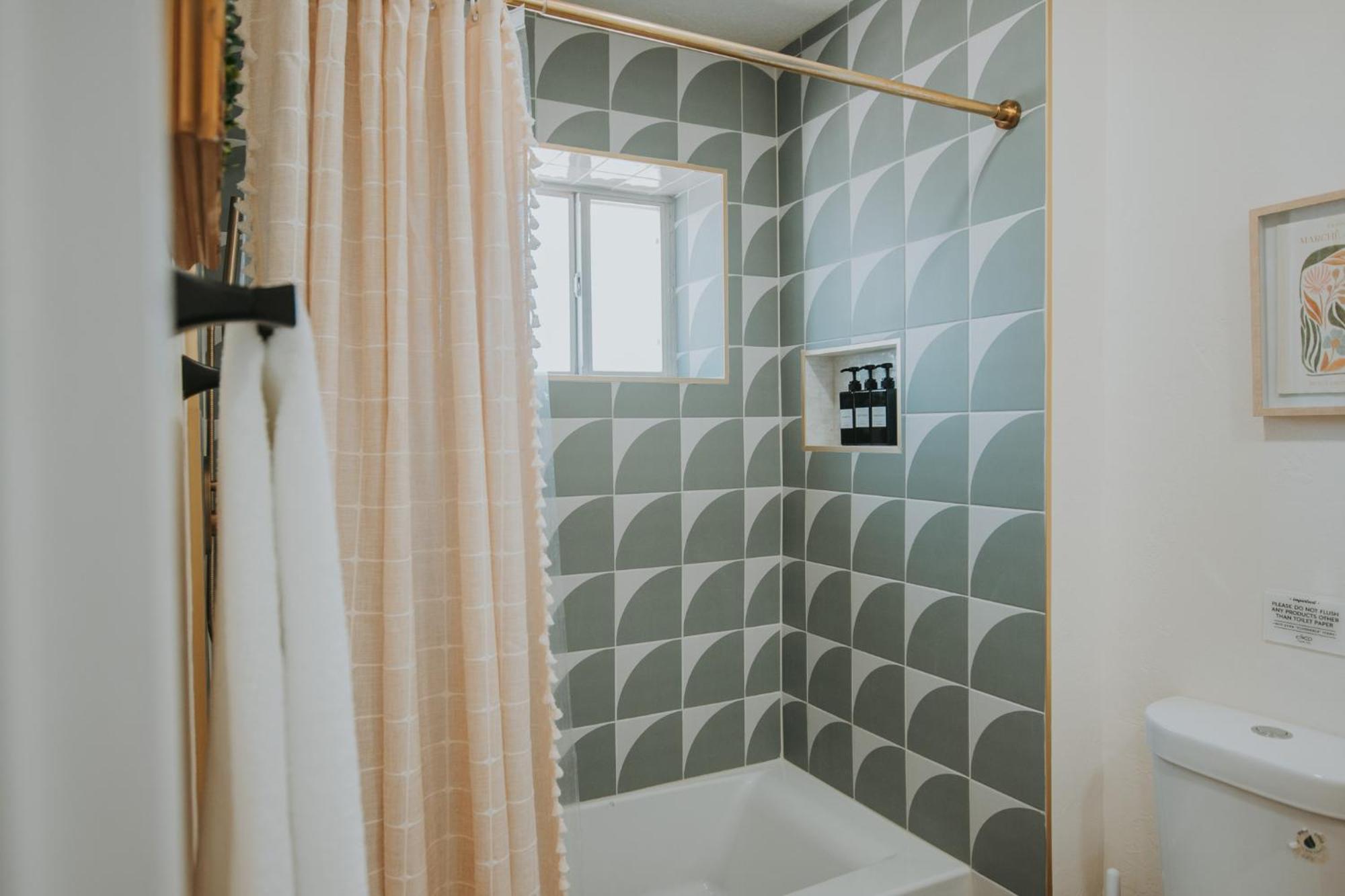 Вилла Bohemian Chic An Eclectic Escape-Hot Tub-Pet Friendly-No Pet Fees! Альбукерке Экстерьер фото