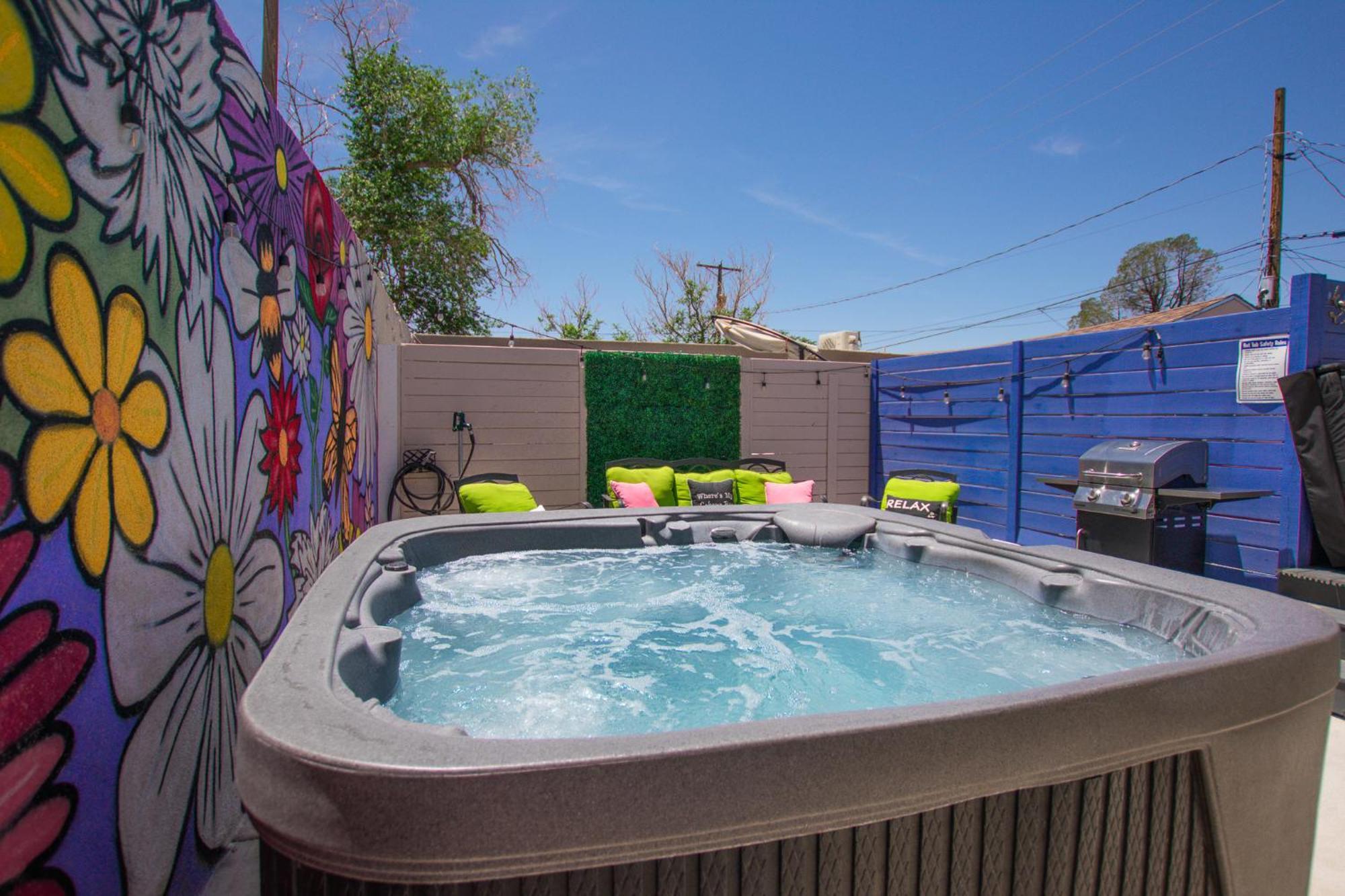 Вилла Bohemian Chic An Eclectic Escape-Hot Tub-Pet Friendly-No Pet Fees! Альбукерке Экстерьер фото